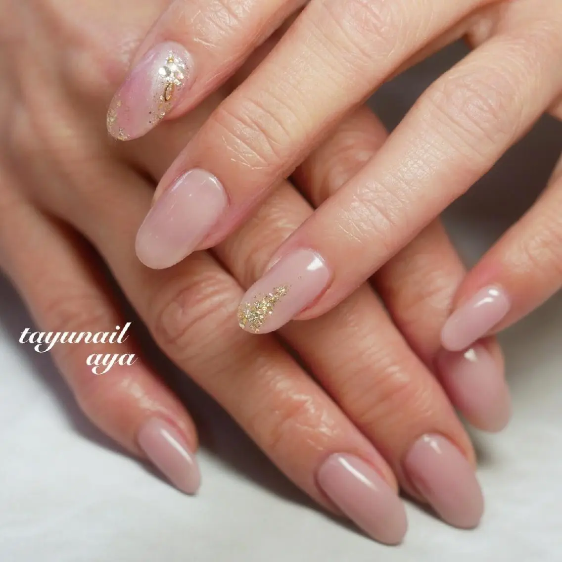 ネイル ブルー ジェルネイル パラジェル ピンク 冬ネイル ネイルサロン 【たゆnail】のネイルデザイン