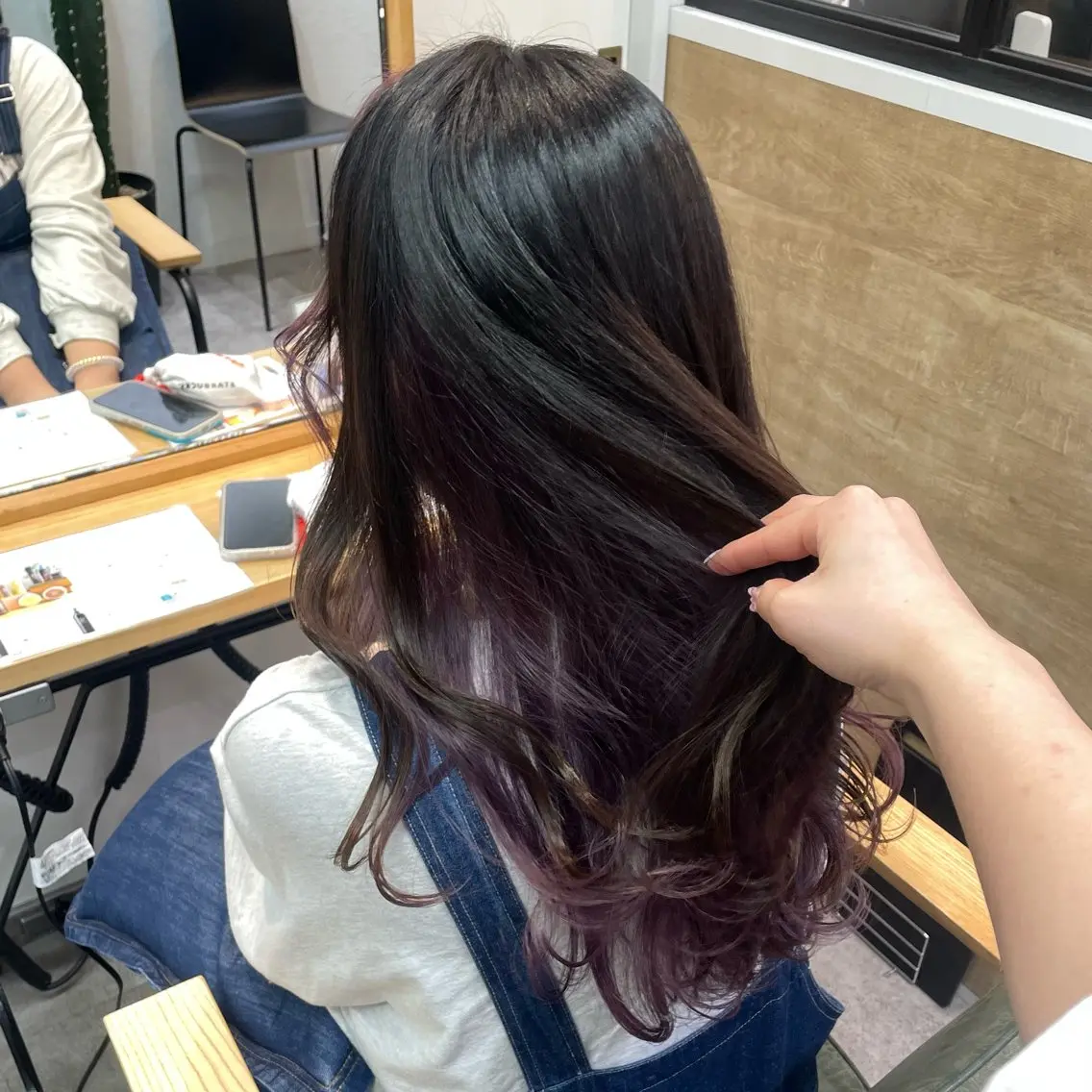 カラー インナーカラー ラベンダーカラー 銀座：似合わせカラー オリーブ🫒アレンジのヘアスタイル