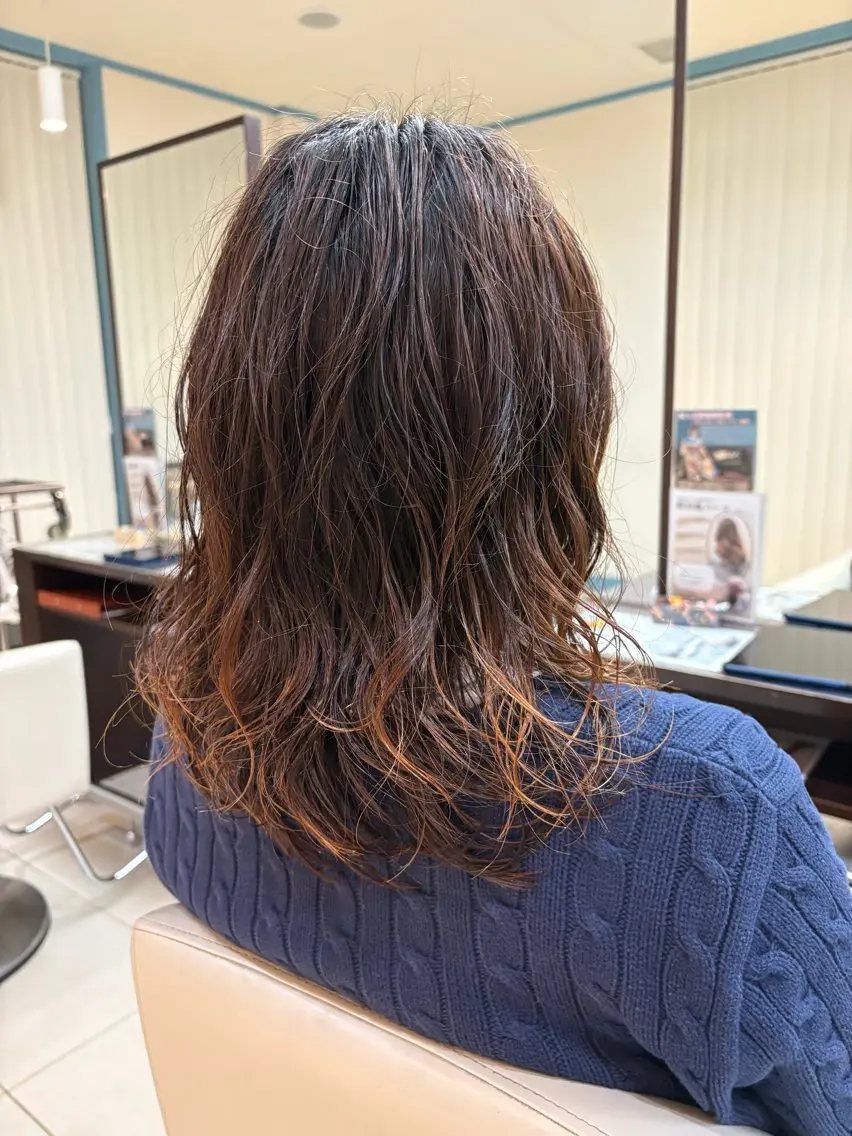 ミディアム パーマ ミディアムパーマ カット パーマ 朝生 海都のヘアスタイル