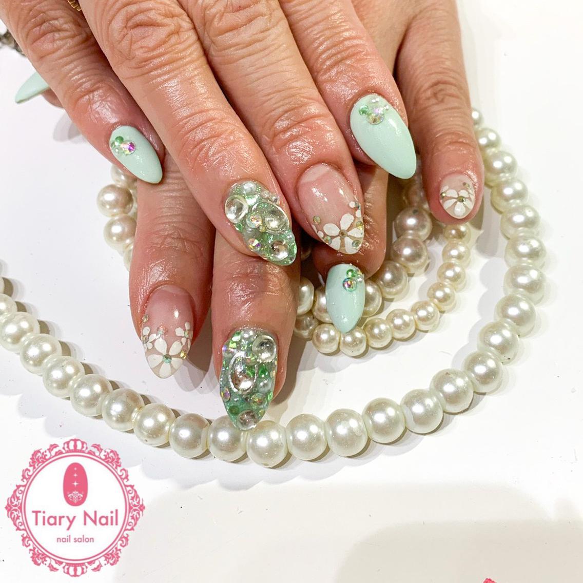 ネイル 桜ネイル クリアネイル フットネイル ジェルネイル キラキラネイル ハンドネイル 💗🪽Tiary Nail🪽💗のネイルデザイン