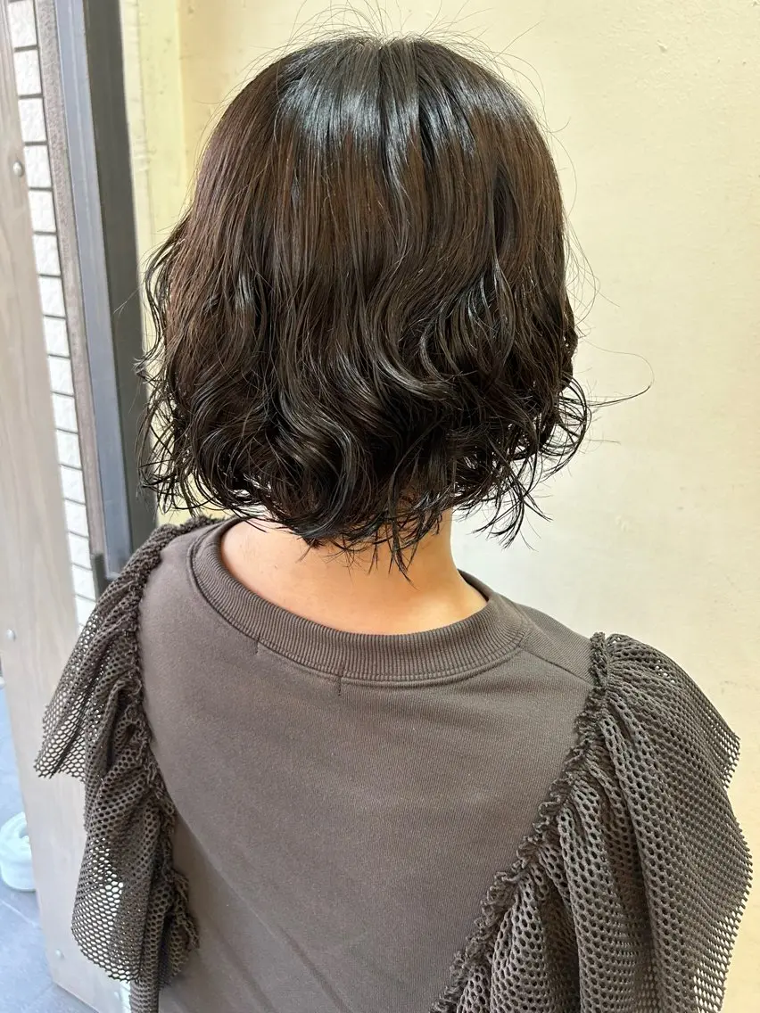 ミディアム カット パーマ 高津 千慧のヘアスタイル