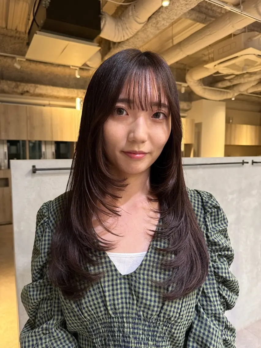 ロング SARA 【大阪梅田】のヘアスタイル