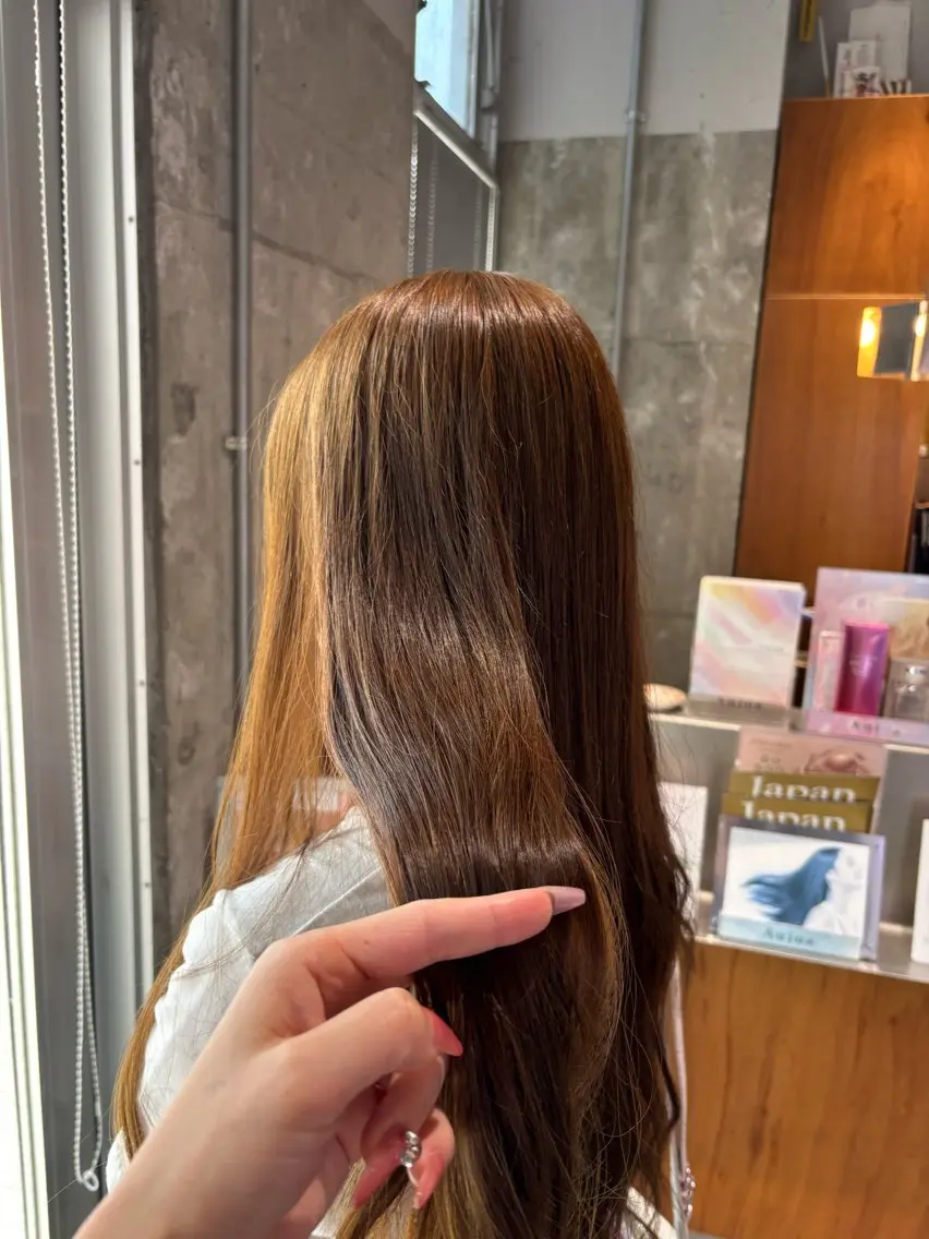 ロング カラー ヘアカラー トリートメント Helena ゆりあのヘアスタイル
