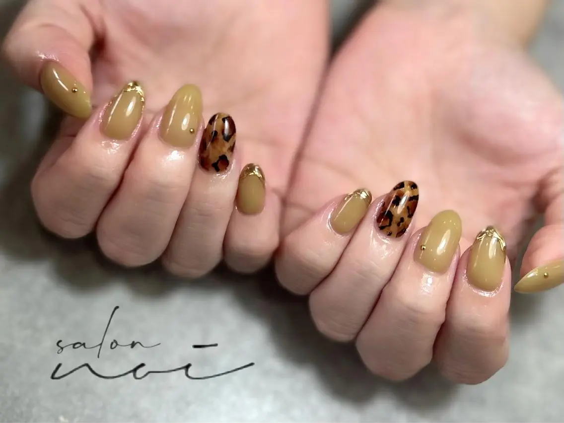 ネイル べっ甲ネイル ハンドネイル salon noiのネイルデザイン