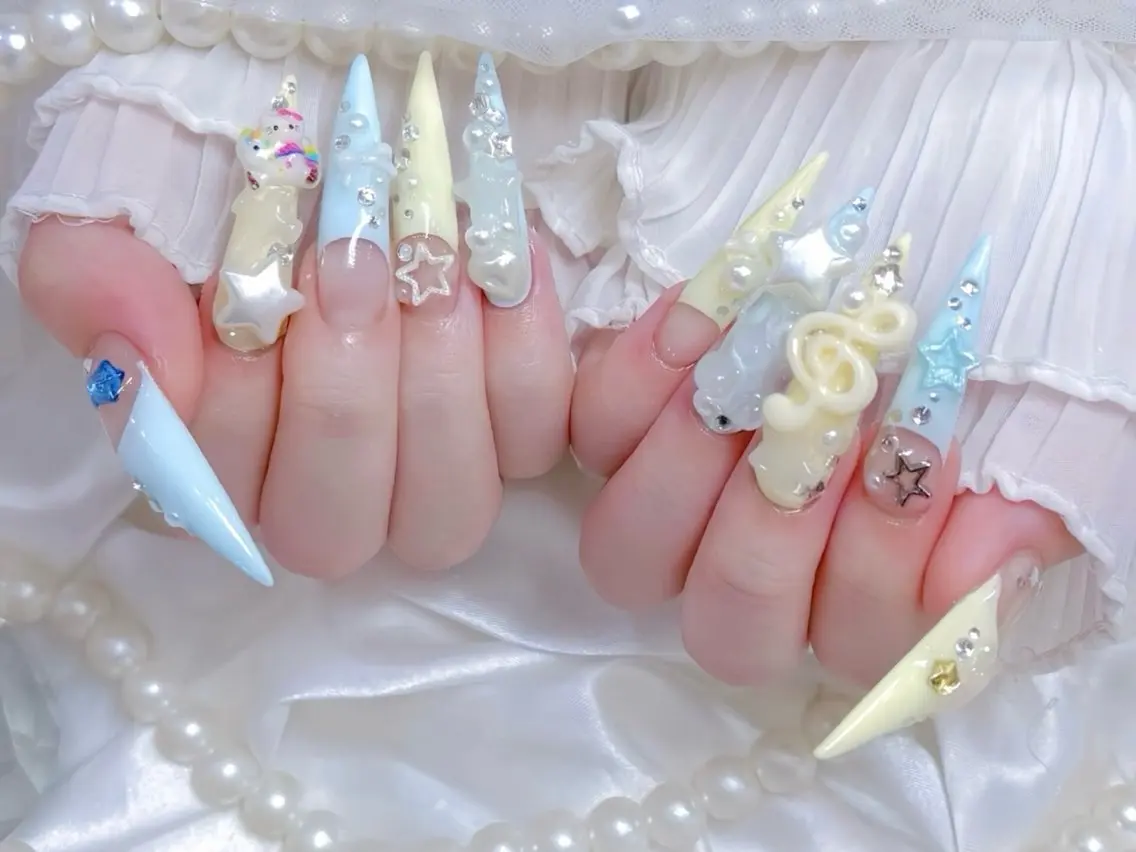 ネイル 韓国ネイル マグネットネイル 持ち込み ニュアンスネイル シンプルネイル ハンドネイル Huyn Nail Shinjyukuのネイルデザイン