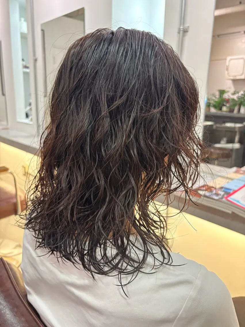 ミディアム カラー ヘアカラー ooitヨシダ ミナミのヘアスタイル