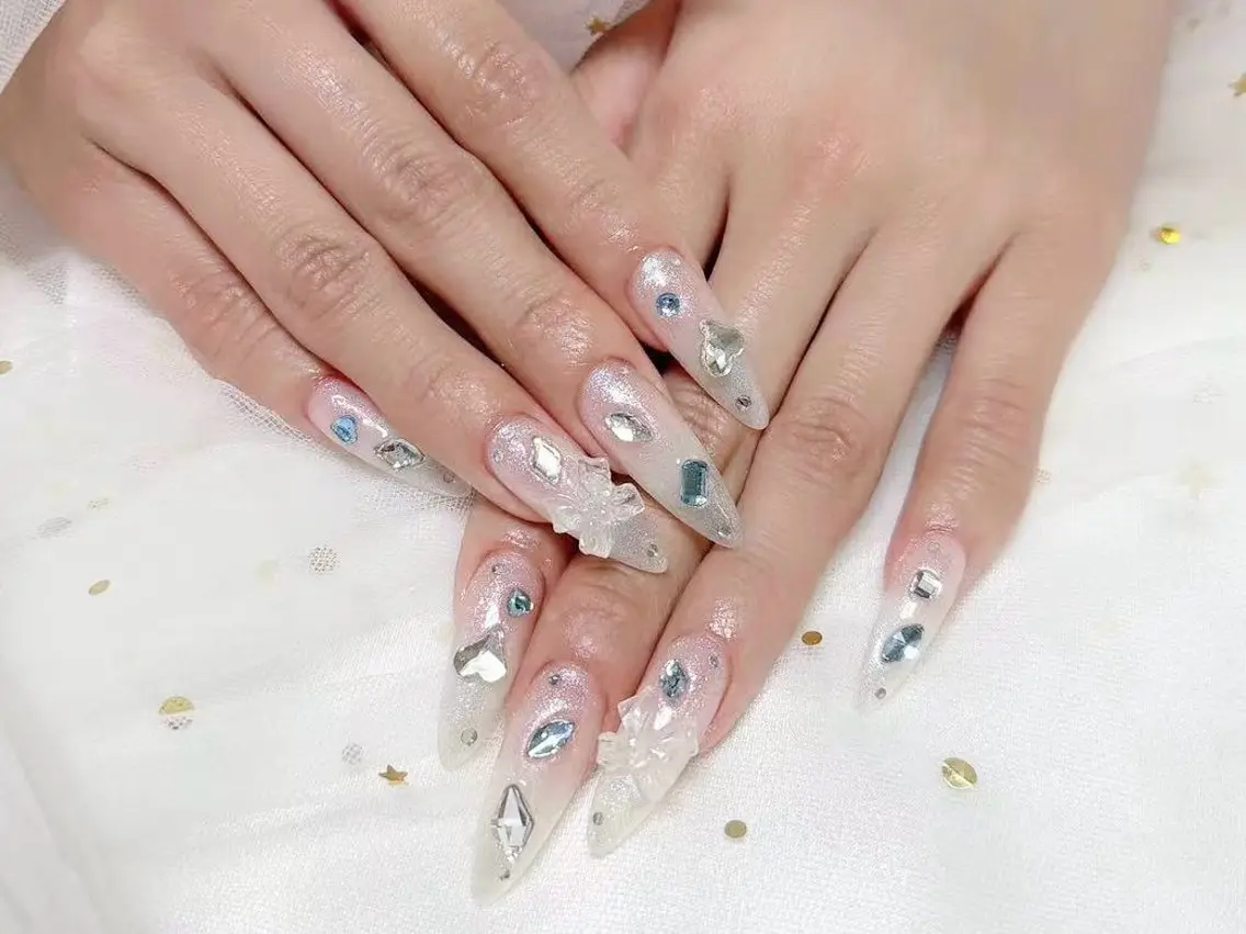ネイル ジョリ kasumi🌹💅のネイルデザイン