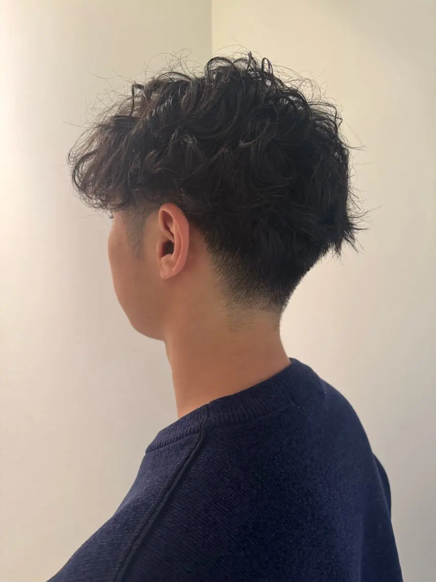 メンズ メンズパーマ 波巻きパーマ 【YOKE】　西田 乃那のヘアスタイル