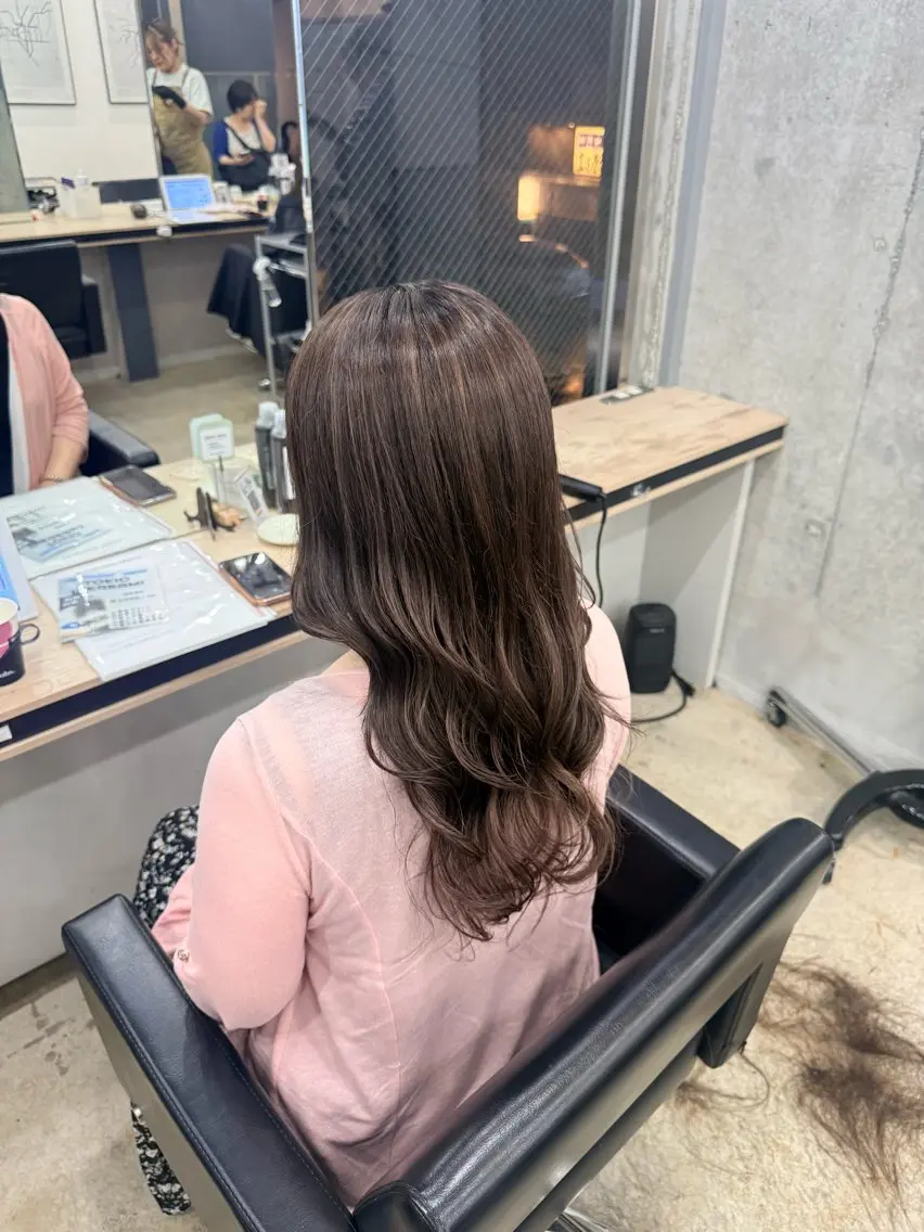ロング ハイライト カット ヘアカラー トリートメント 🎀NANA🎀ツヤ /ダブルカラー/赤羽のヘアスタイル