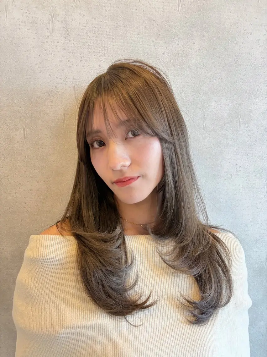 ロング くびれヘア 韓国風ヘア レイヤーカット 小顔カット YUSUKE (ユウスケ)のヘアスタイル