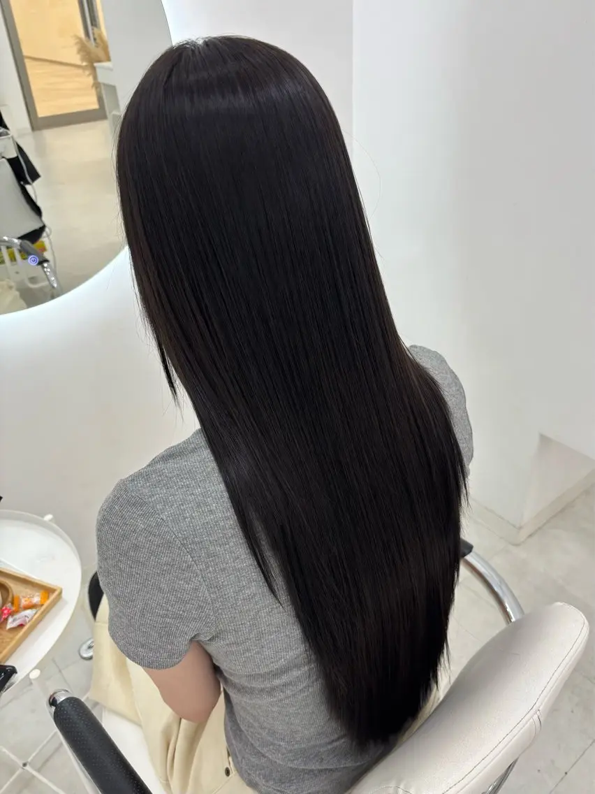 ロング カラー カット ヘアカラー トリートメント 【aini天王寺】 𝐚𝐢𝐫𝐢✂︎のヘアスタイル
