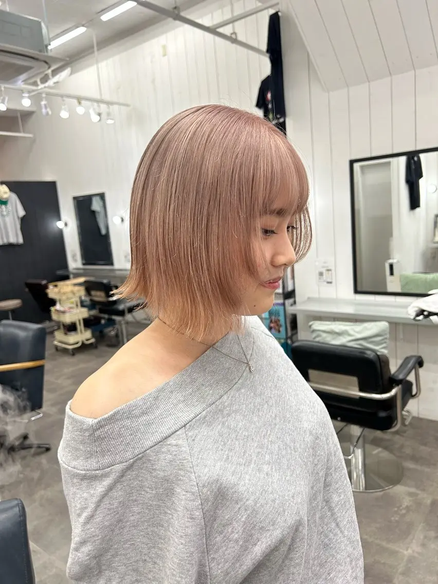 ショート カラー ボブ レイヤーカット レディースモデル募集 中✂️✨️つばさ✈️のヘアスタイル