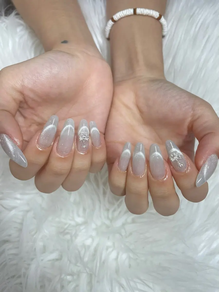 ネイル ハンドネイル ハンドケア Mione_ Sonのネイルデザイン