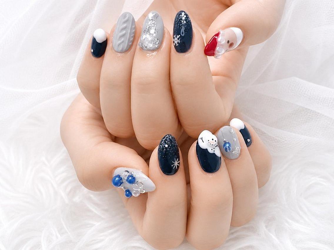 ネイル 冬ネイル クリスマス ハンドネイル Lili Nail Studio西荻窪店のネイルデザイン
