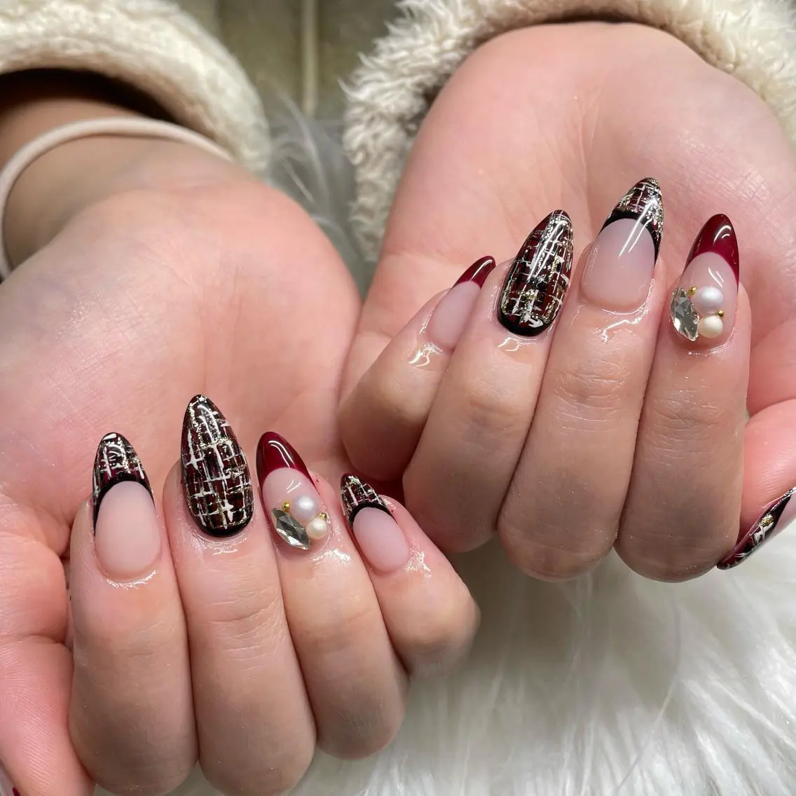 ミディアム ネイル Y. Sのネイルデザイン