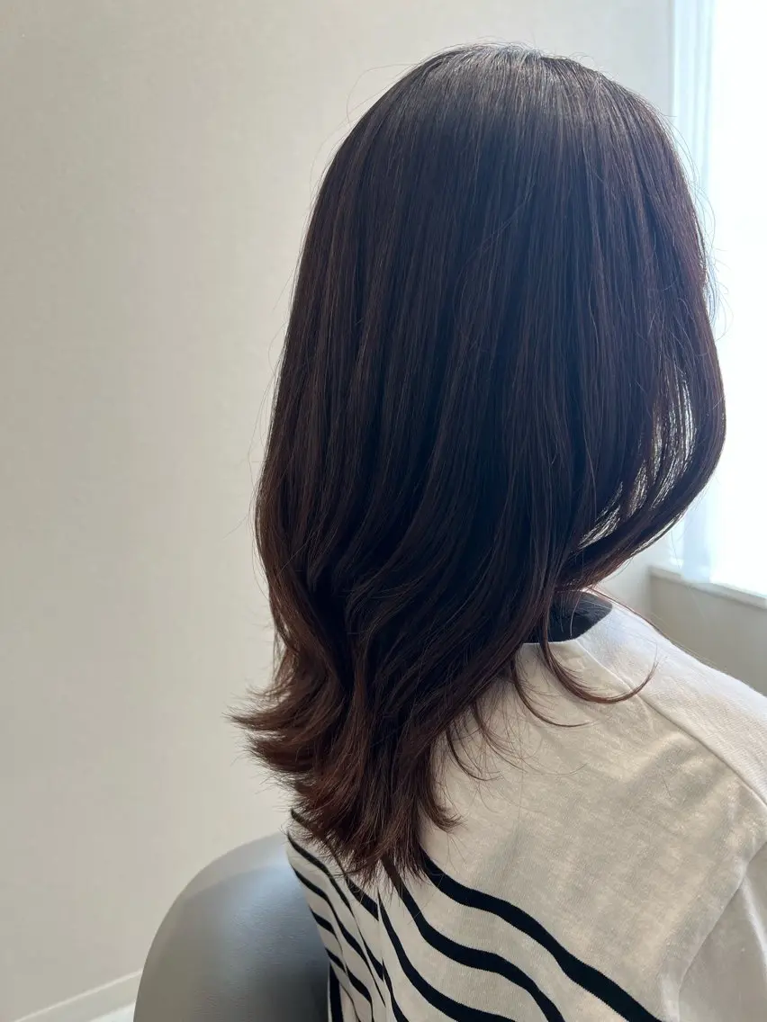 セミロング ヘアカラー 桑野 胡桃のヘアスタイル