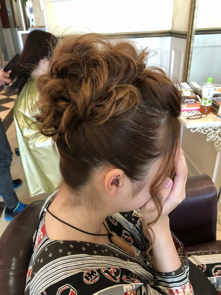 ヘアアレンジ ヘアセット 🌈髪質改善🌈 過去の1艶サラ体験✨のヘアスタイル