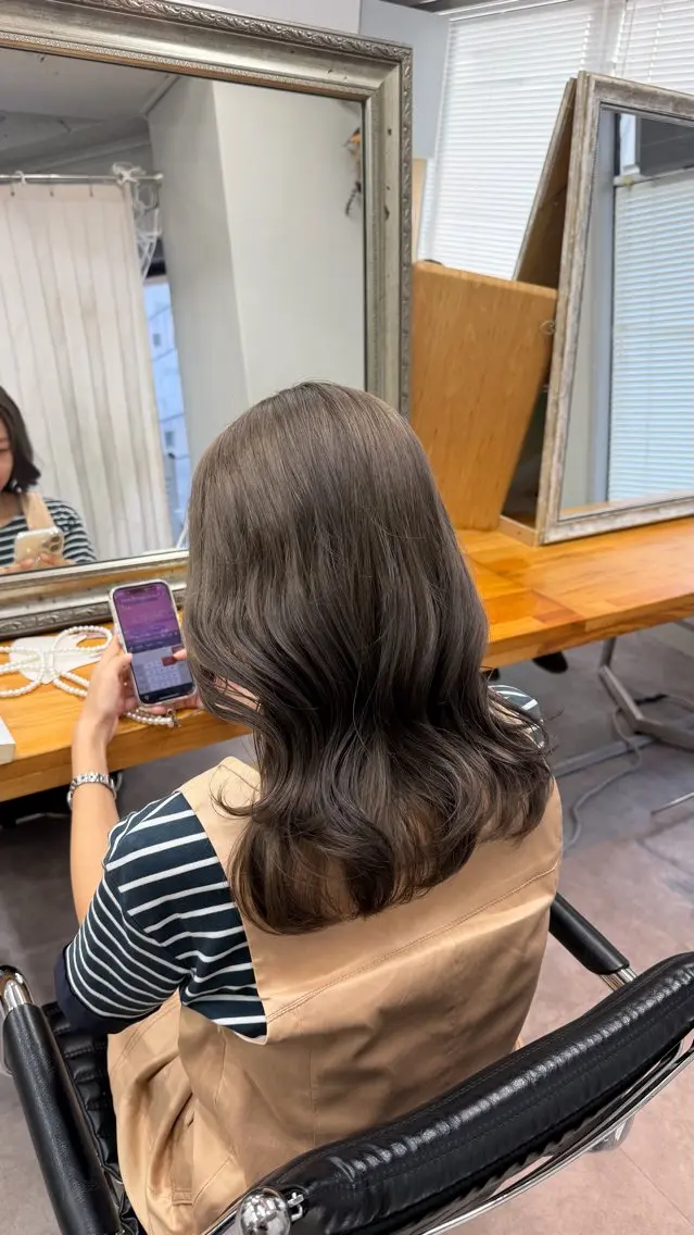 セミロング ヘアカラー ヘアセット 🧸ダブルカラー モデルmio🧸のヘアスタイル
