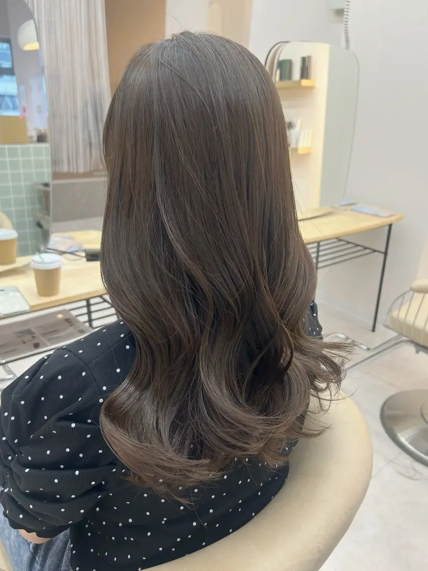 ロング カット ヘアカラー トリートメント newi広島/ akiのヘアスタイル