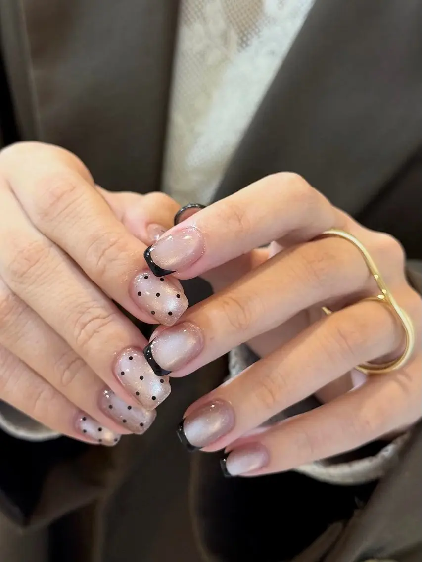 ネイル ドット フレンチネイル マグネットネイル ピンク Miu 川越東口ネイルサロンのネイルデザイン