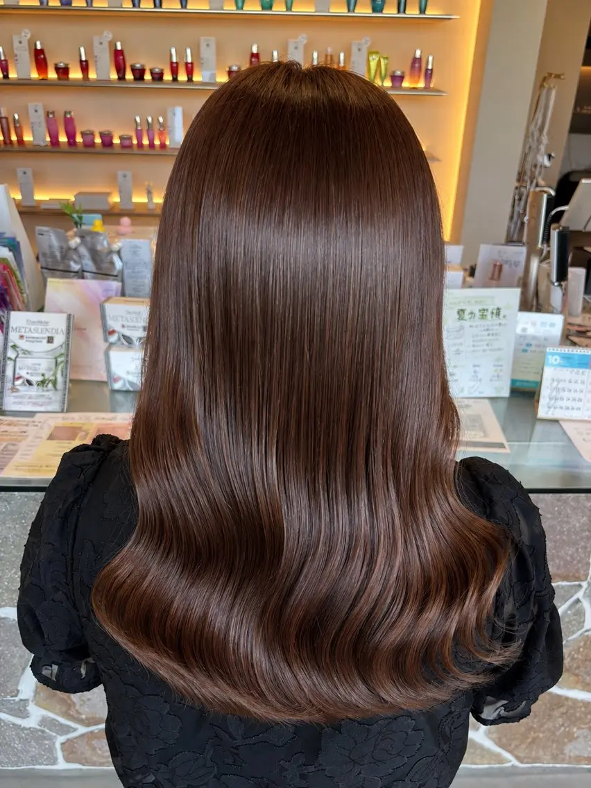 カラー 坂本 温のヘアスタイル