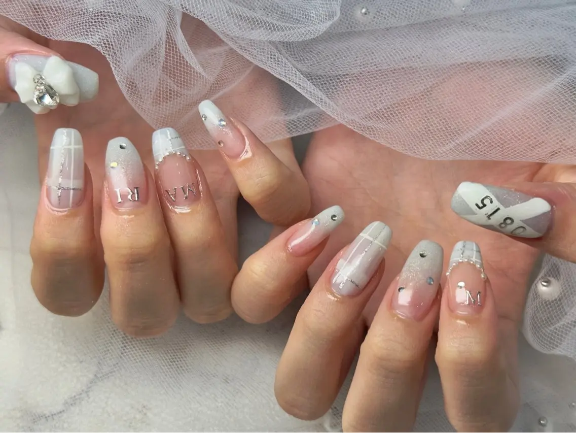 ネイル 持ち込み ハンドネイル Queennail 北堀江AYAのネイルデザイン