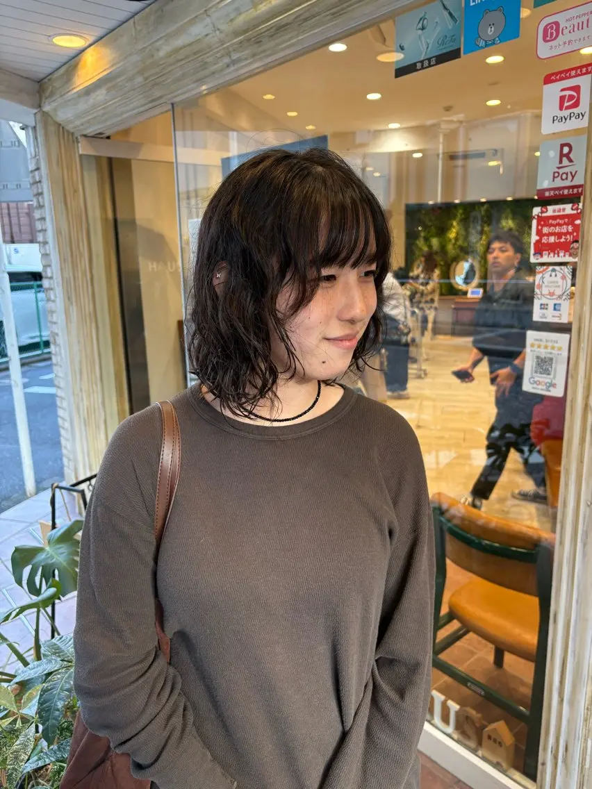 ミディアム カット ヘアカラー 🪐海外hair/パ ーマ/暖色/ミミ🧤のヘアスタイル