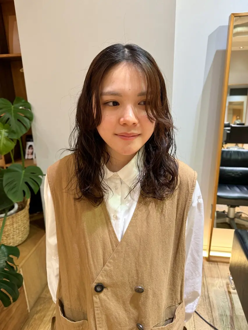 ミディアム パーマ ミディアムパーマ カット パーマ 大橋 芽衣のヘアスタイル