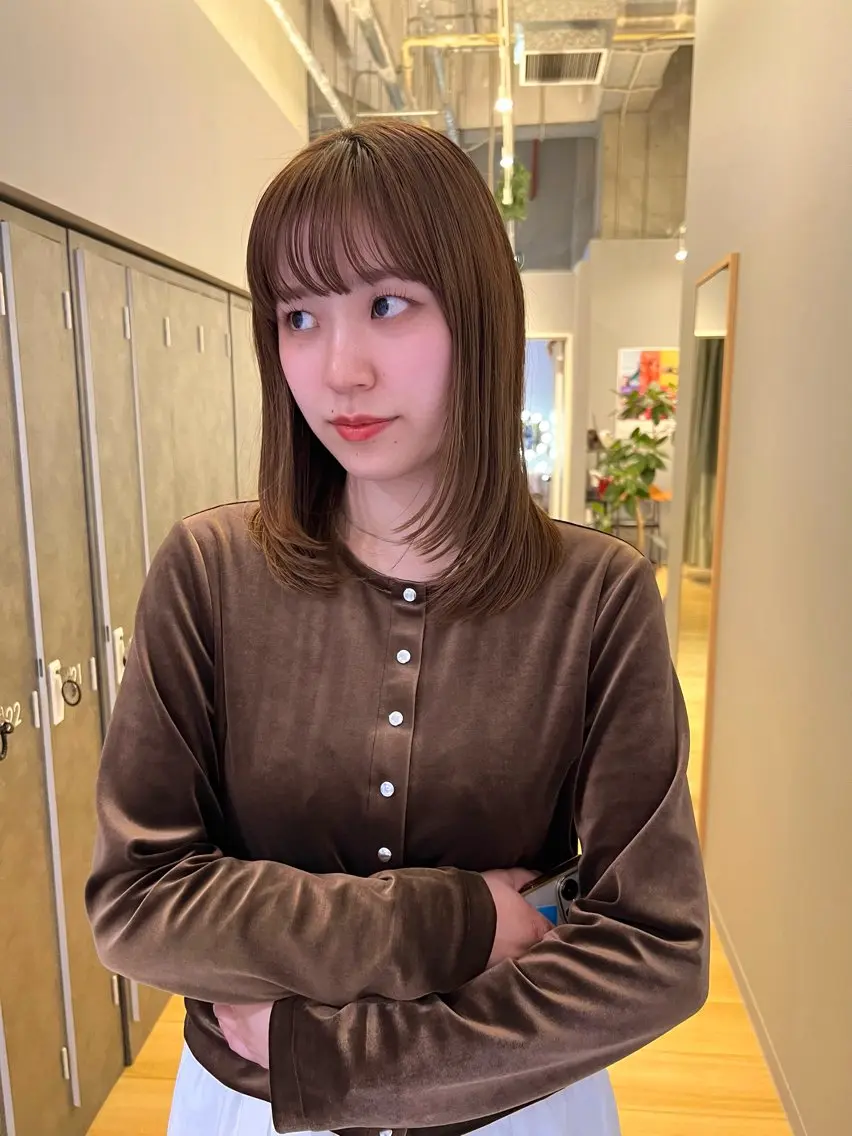 ミディアム ミディアムレイヤー レイヤーカット 荒金 昴のヘアスタイル