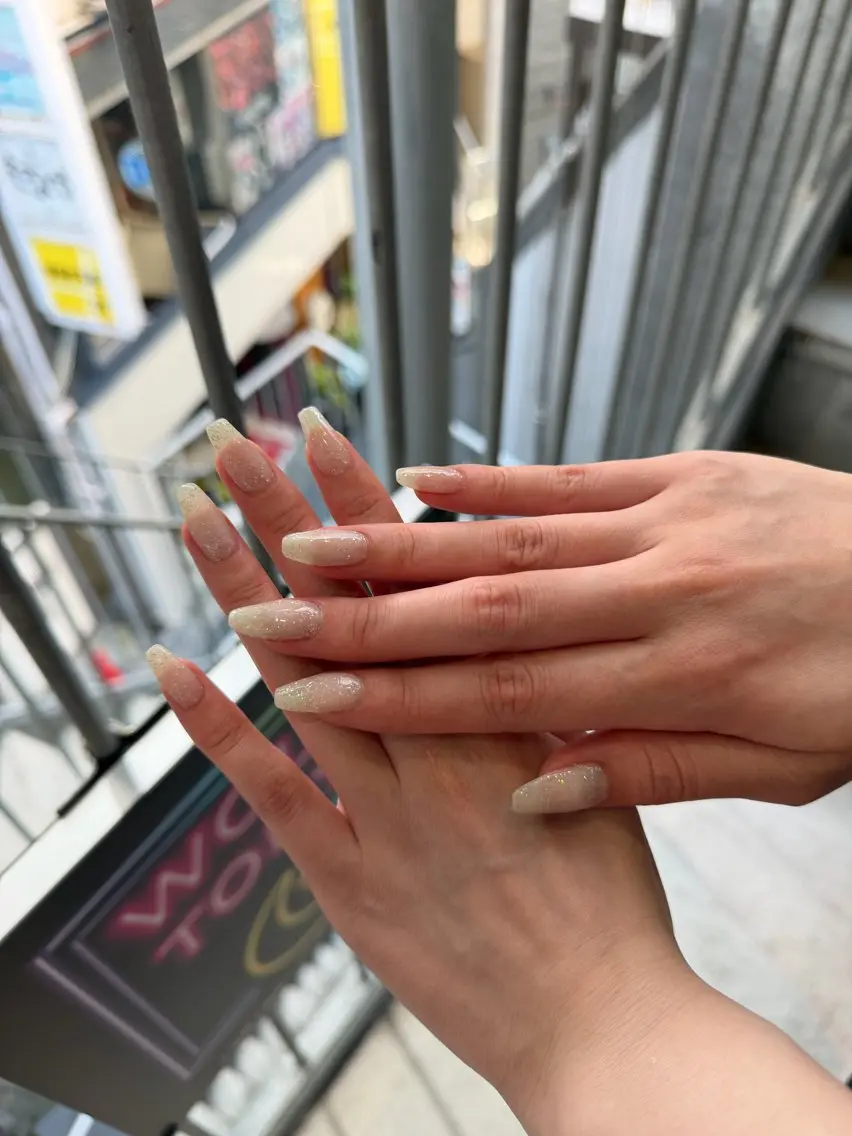ネイル ラメ(グリッター) ☘️WOLTOKYO 池袋☘️momohaのネイルデザイン