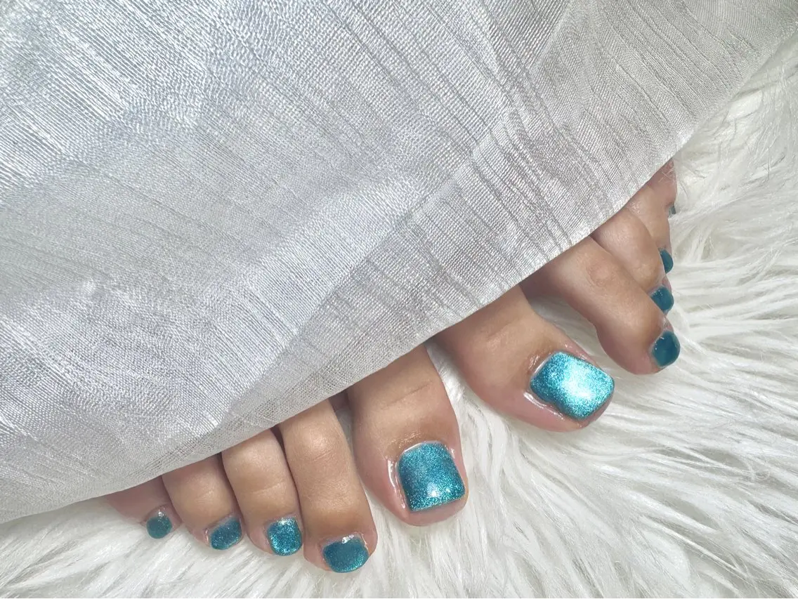 ネイル フットネイル マグネットネイル JOJO🤍 nailのネイルデザイン