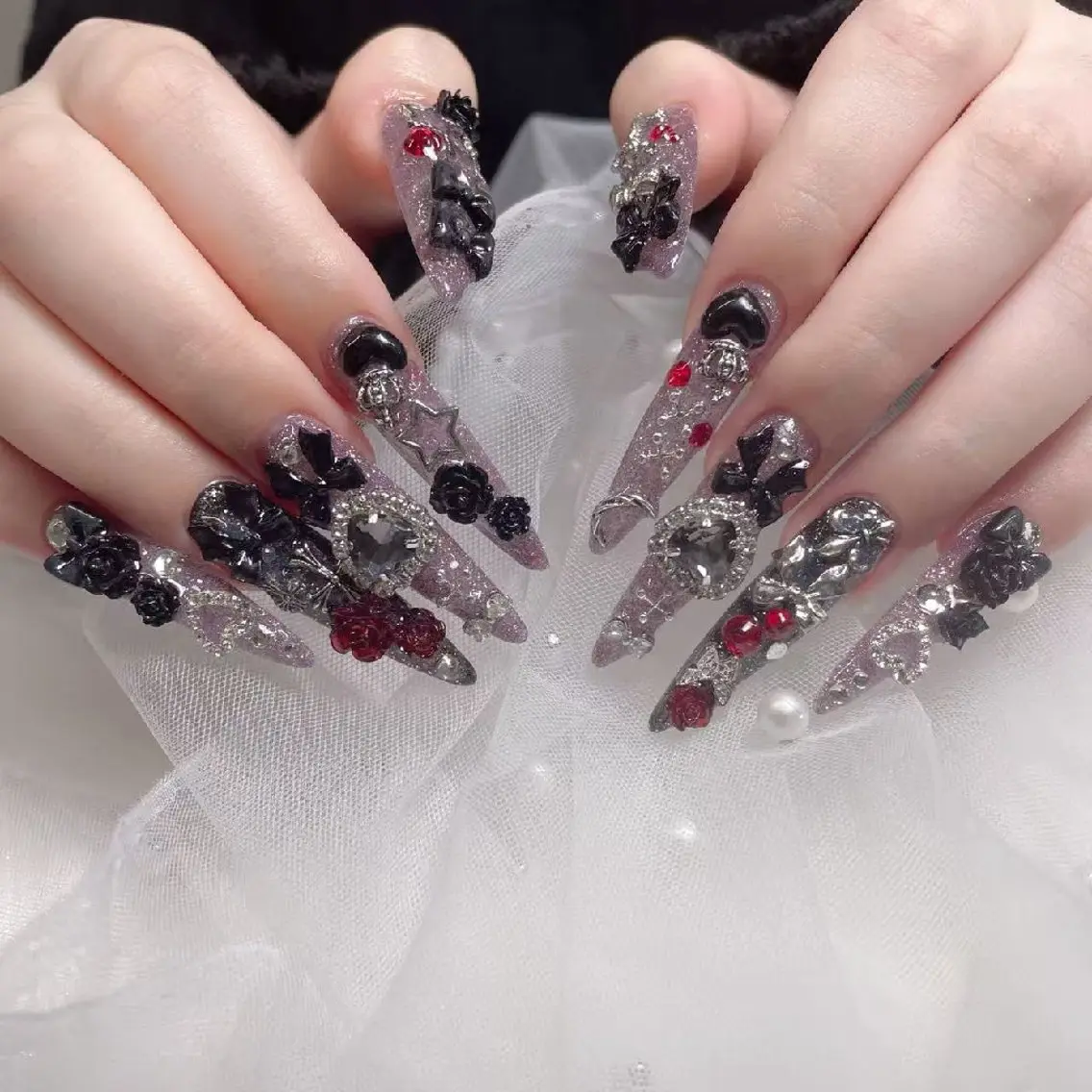 ネイル ENsalon AKIRAのネイルデザイン