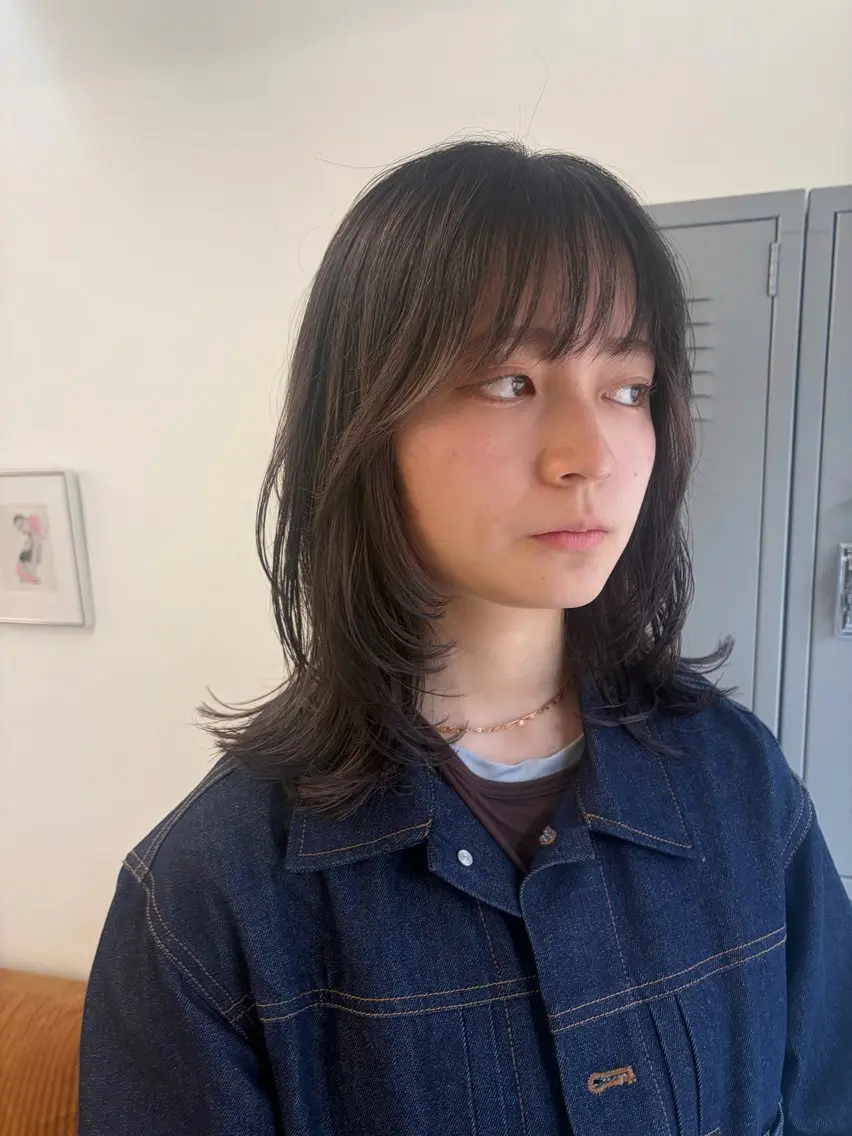 ミディアム ミディアムレイヤー レイヤーカット カット トリートメント cana 札幌レイヤースタイルのヘアスタイル