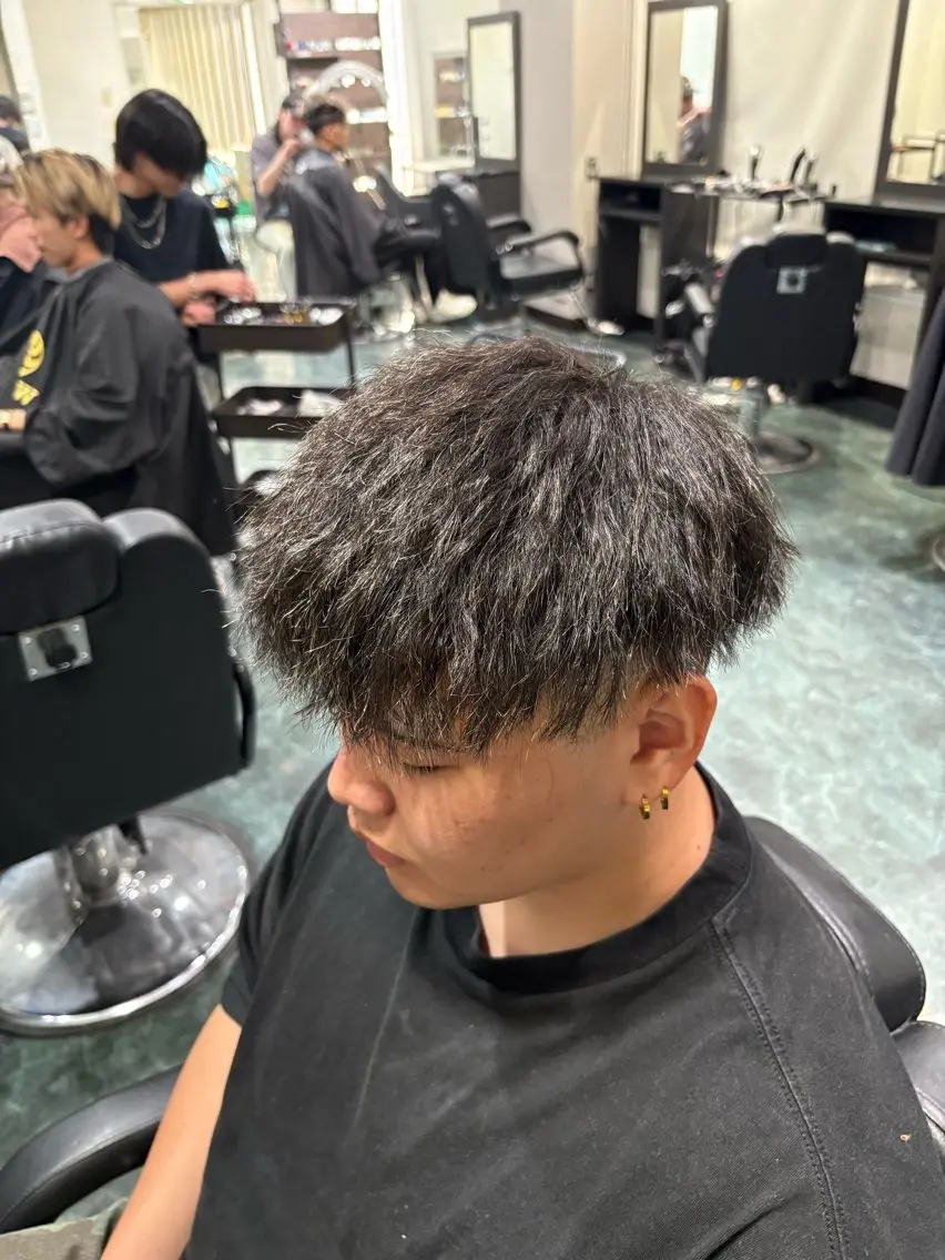 パーマ メンズ カット パーマ 嶋田 海輝斗のヘアスタイル
