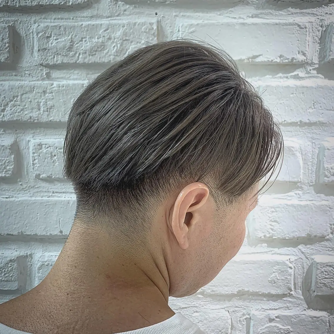 ショート カラー メンズ メンズブリーチ メンズハイトーン 刈り上げ ブリーチ グレージュ カット ヘアカラー トリートメント 【髪質改善】 kasumi🌷🌷のヘアスタイル