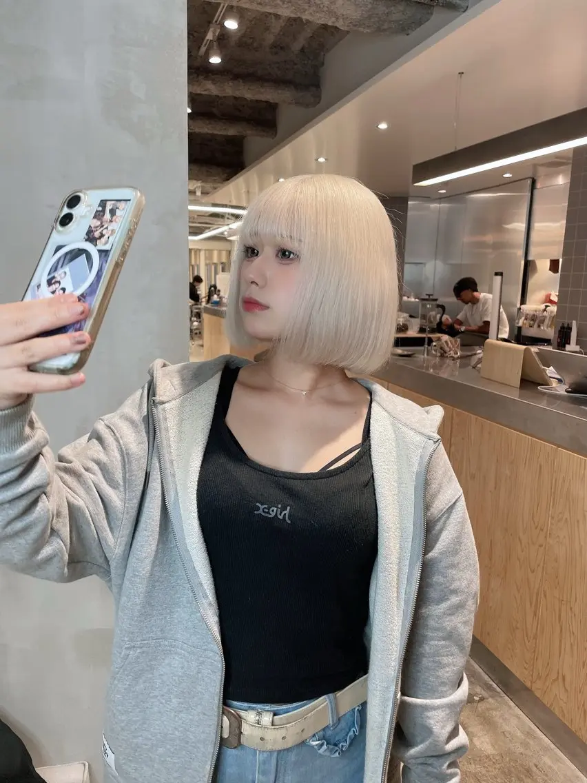 カラー カット ヘアカラー トリートメント ハイトーン/レイヤー しゅーたのヘアスタイル