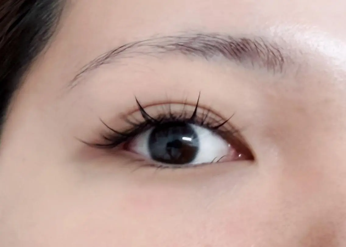 マツエク・マツパ フラットラッシュ 韓国風マツエク パリジェンヌラッシュリフト まつげパーマ 下まつげエクステ Mio🎀アイラッシ ﾕ╹◡╹ワンホン漫画のマツエク・マツパデザイン