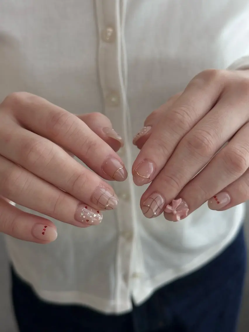 ネイル ハンドネイル GLOW/NAIL 二の宮KaNaのネイルデザイン
