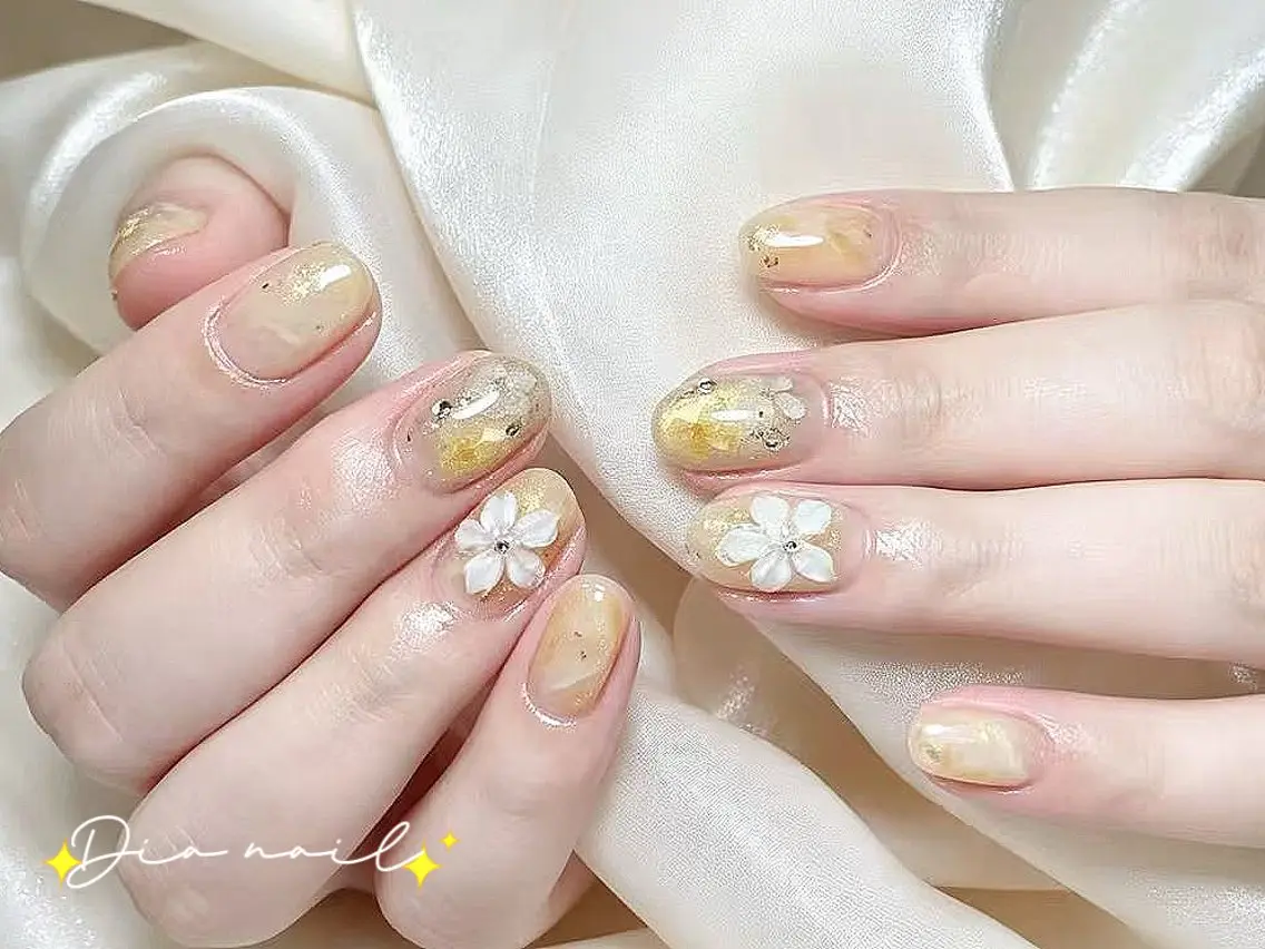 ネイル フットネイル 韓国ネイル レース マグネットネイル ニュアンスネイル ハンドネイル Dia nail サロンのネイルデザイン