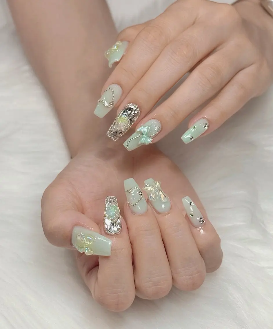 ネイル オーロラネイル チークネイル フットネイル フレンチネイル ジェルネイル ハンドネイル Nichi Nailsのネイルデザイン
