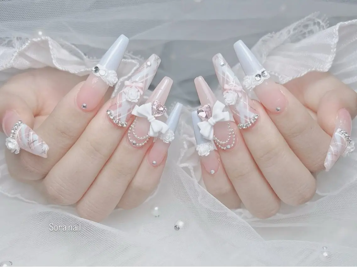 ネイル チークネイル 長さ出し フレンチネイル ジェルネイル ガーリー Sora Nail Studioのネイルデザイン