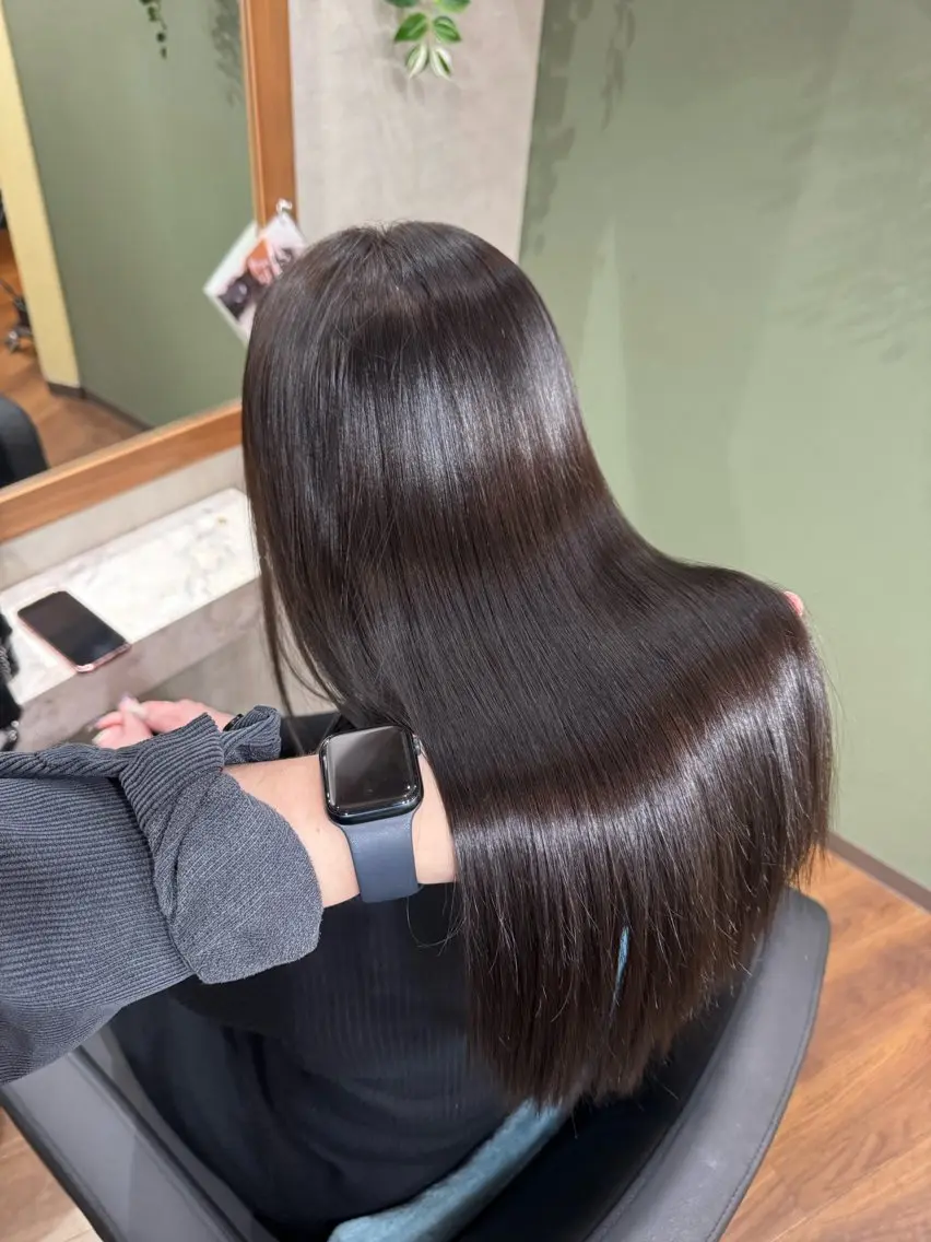 ロング カラー カット ヘアカラー 縮毛矯正 トリートメント 髪質改善特化 長澤友哉のヘアスタイル