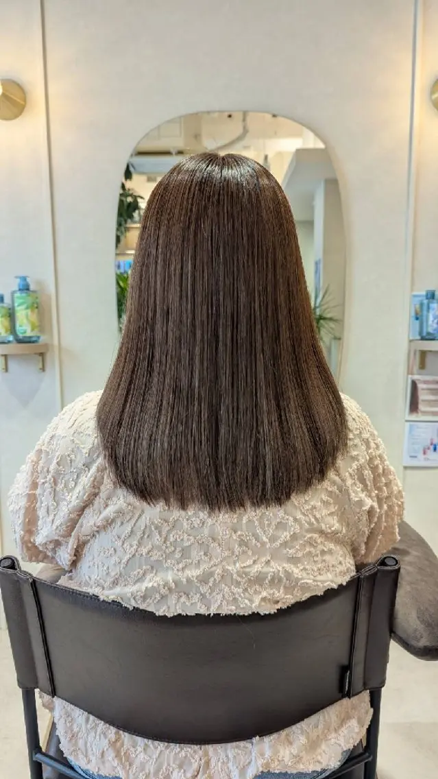 ミディアム カラー 髪質改善 トリートメント いずみ こずえのヘアスタイル