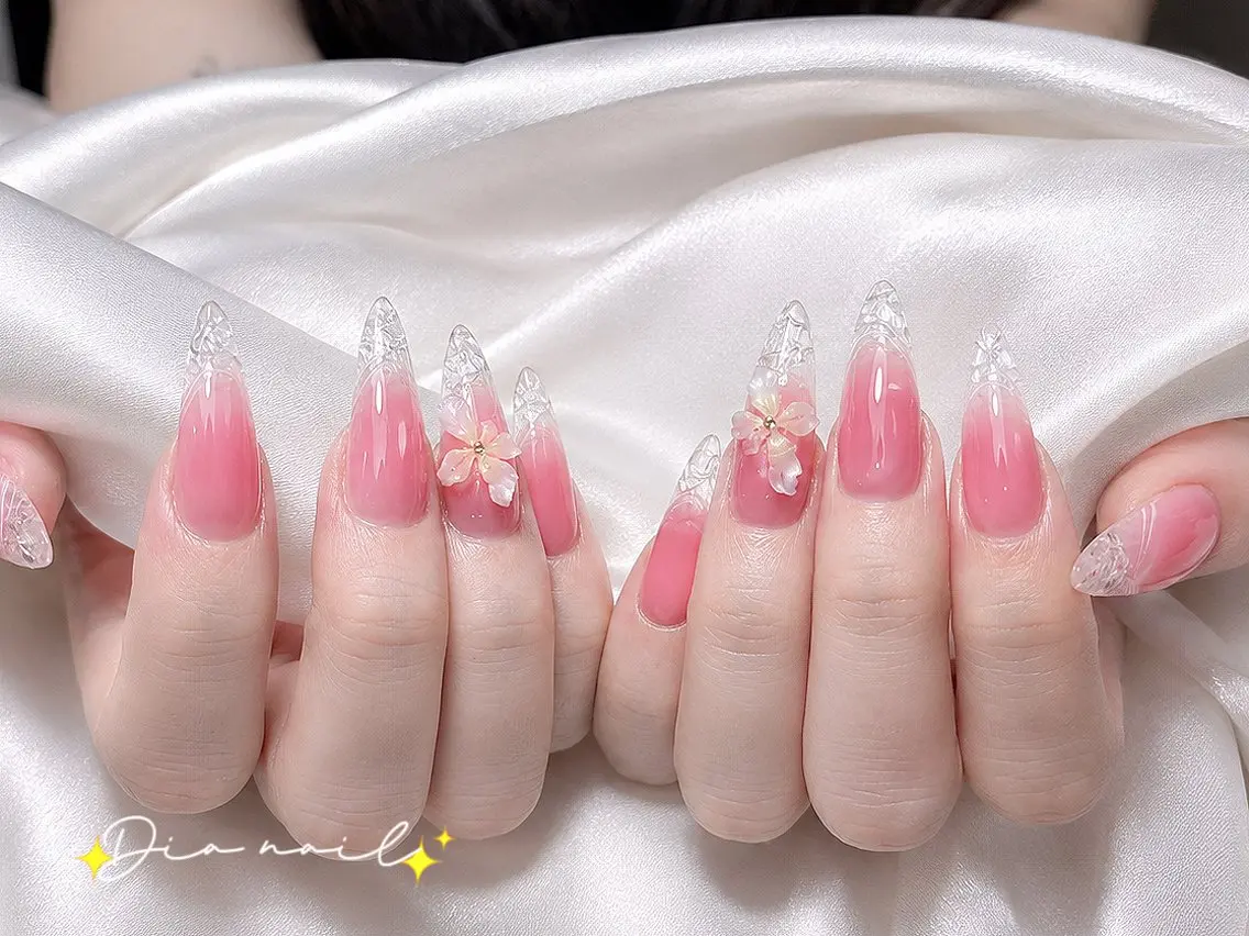 ネイル フットネイル 韓国ネイル レース マグネットネイル ニュアンスネイル ハンドネイル Dia nail サロンのネイルデザイン