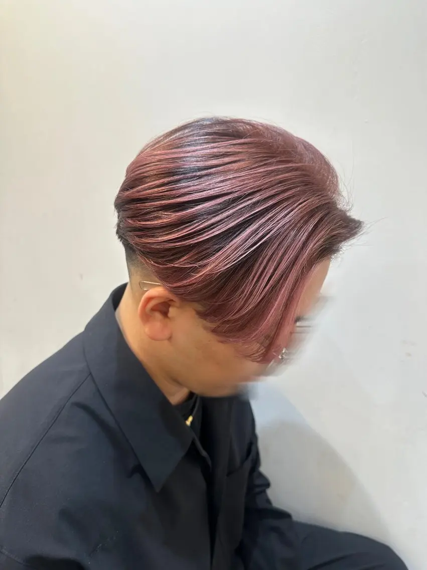 カラー メンズ メンズバレイヤージュ バレイヤージュ ピンクカラー カット ヘアカラー トリートメント 安藤 聖麻のヘアスタイル