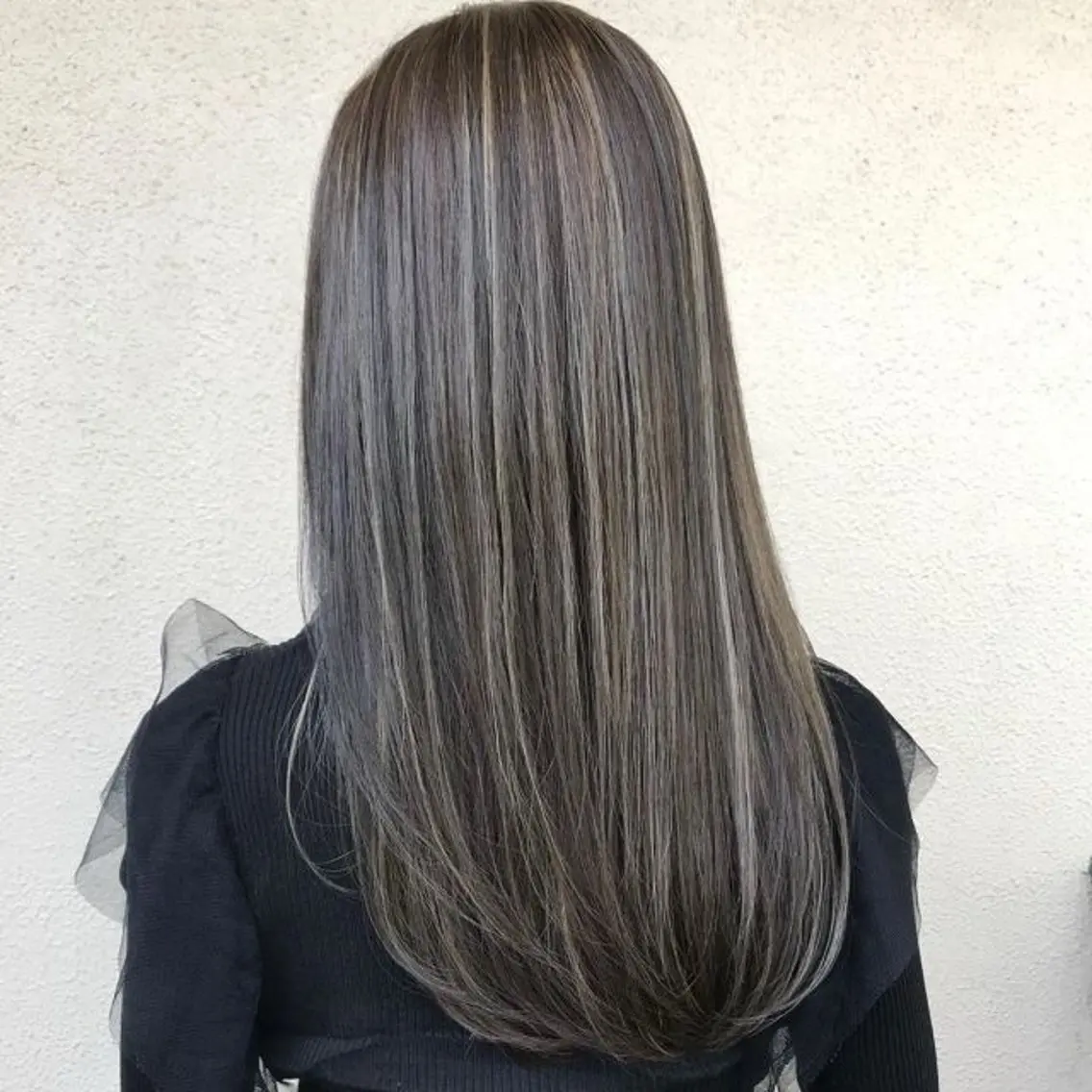 カラー デザインカラー ハイライトカラー Canage minimoのヘアスタイル