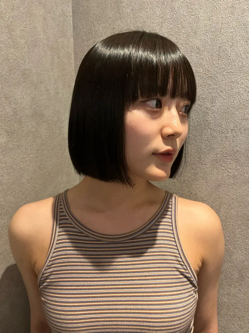 ミディアム 切りっぱなしボブ ショートボブ ボブレイヤー ボブ くびれヘア ボブ/ハイトーン特化 、鯉口勇人のヘアスタイル
