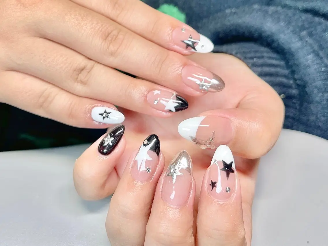 ネイル ハンドネイル glance nailのネイルデザイン