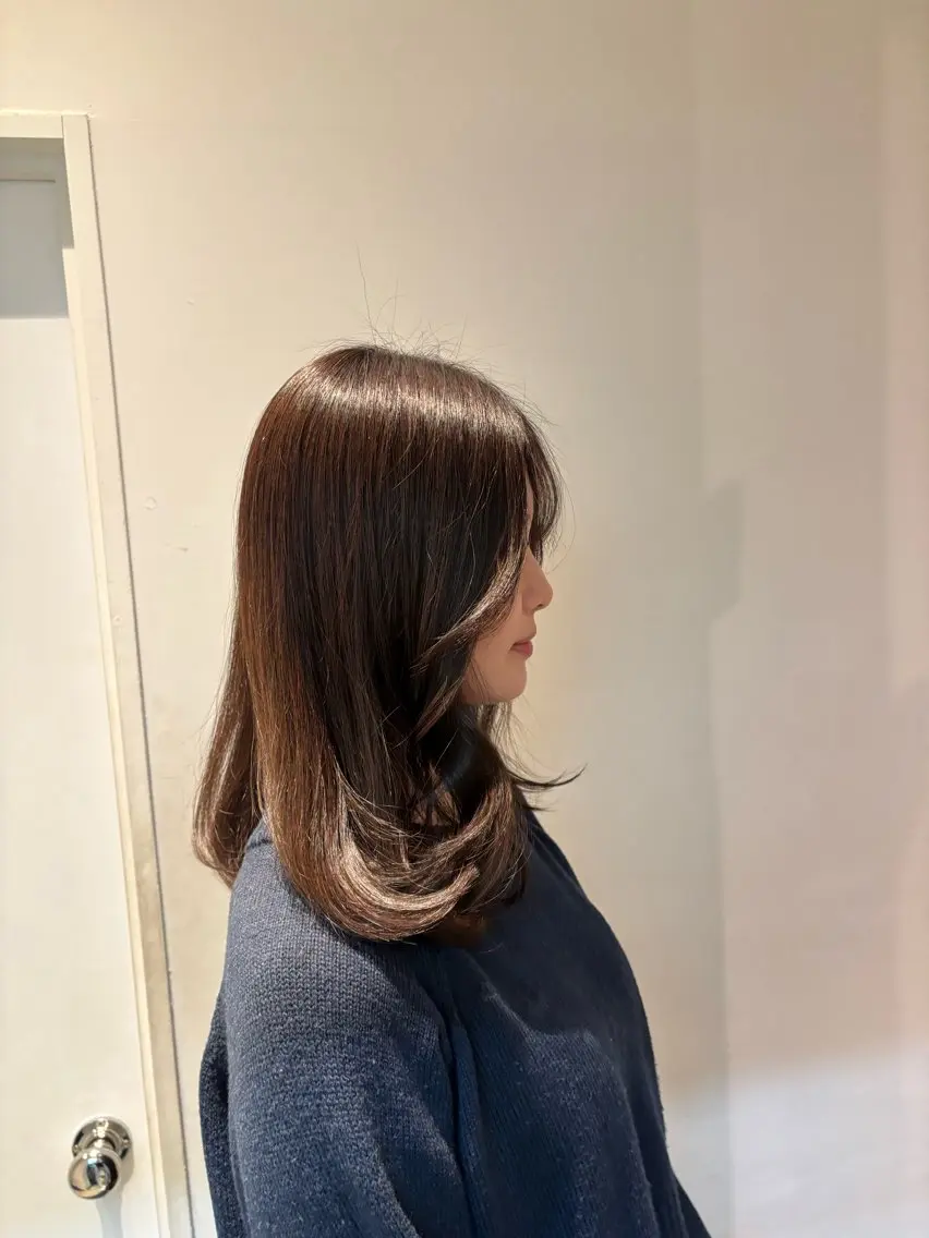 ミディアム カラー カット トリートメント ワタナベ イオリ🧼のヘアスタイル