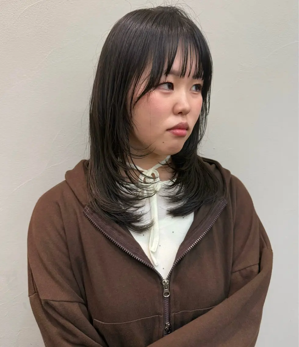 ロング 顔周りカット ハイレイヤー レイヤーカット カット ヘアカラー ゆずか ／ボブ／レイヤーのヘアスタイル